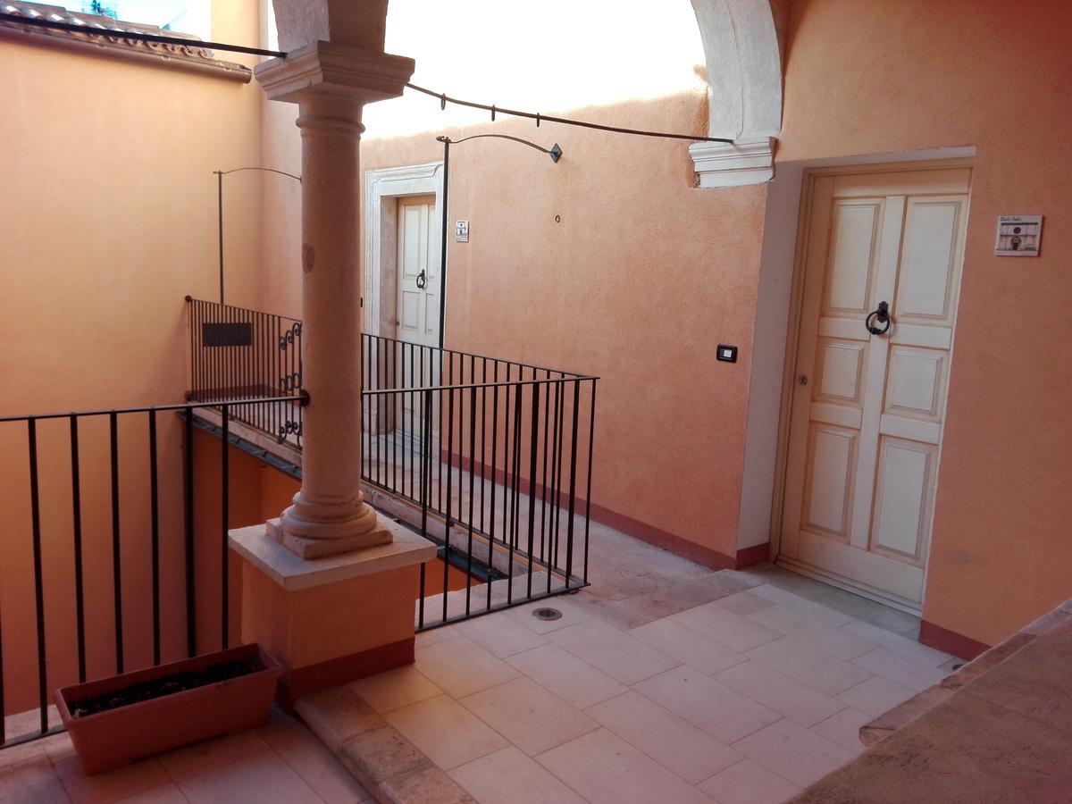 B&B Palazzo Cappa 拉奎拉 外观 照片